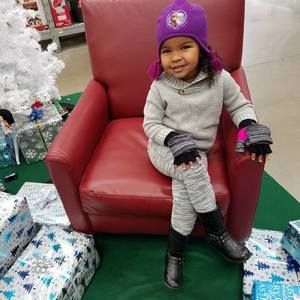 Meet your Posher, Hannita-luz